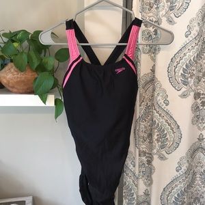 Women’s Speedo One Piece Bathing Suit